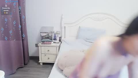 Lily online show from August 14, 6:06 am