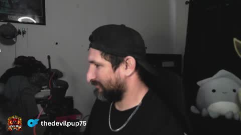 devilPup75 online show from August 11, 6:10 pm