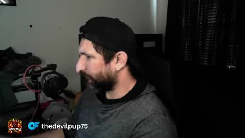 devilPup75 online show from August 12, 1:57 pm