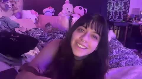 ascendingaura222 online show from March 6, 11:56 pm