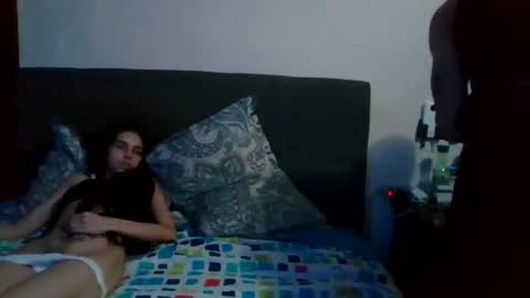 asexycouple123 online show from April 18, 3:22 am