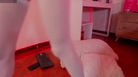 Ashley online show from August 6, 1:54 pm