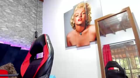 asha_brown online show from August 15, 2:21 pm
