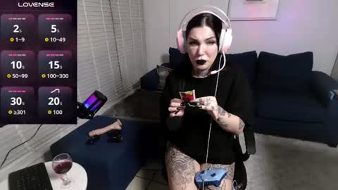 Ashley Faye online show from August 2, 5:20 pm