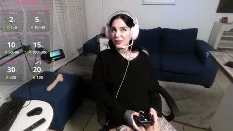 Ashley Faye online show from August 4, 9:12 pm