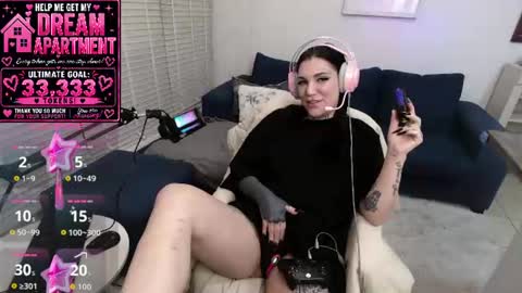 Ashley Faye online show from August 5, 4:49 pm