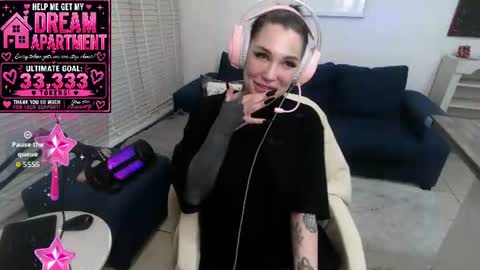Ashley Faye online show from August 6, 1:37 am
