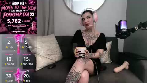 Ashley Faye online show from August 11, 3:19 am