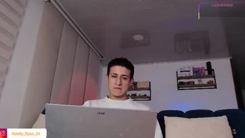 Ashley And Ryan  online show from July 25, 1:31 am