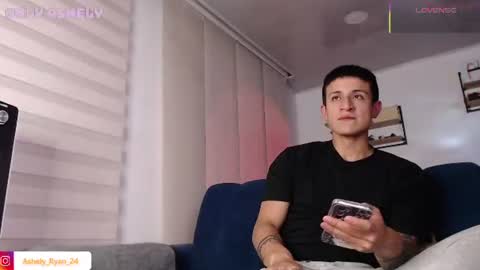 Ashley And Ryan  online show from August 15, 1:20 am