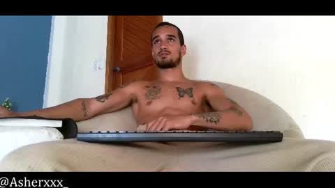 asherxxx_ online show from August 5, 8:07 pm