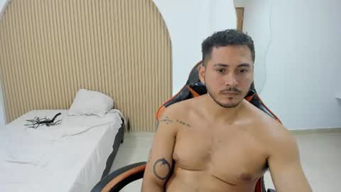 ashlan_king online show from August 4, 11:46 pm