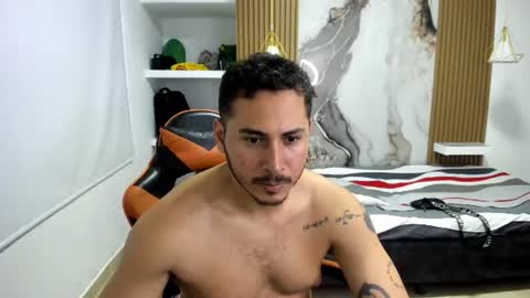 ashlan_king online show from August 8, 7:47 pm