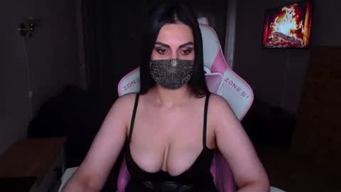   Yasmina   online show from August 8, 3:39 am