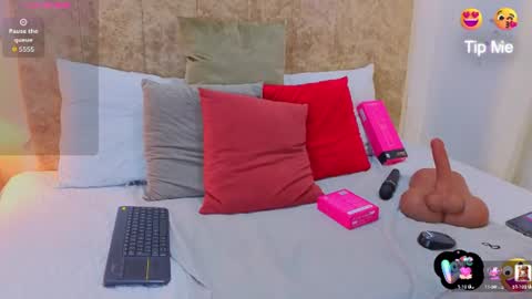 ashley online show from August 15, 4:44 pm