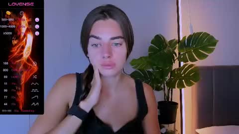 Ashley online show from August 14, 8:01 pm