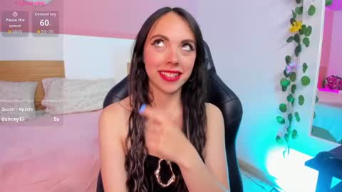 Ashley  online show from August 10, 4:30 pm