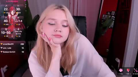 Ashley online show from August 5, 6:50 pm