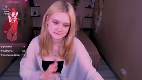 Ashley online show from August 5, 10:08 pm