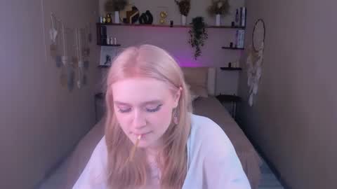 Ashley online show from August 9, 12:44 am