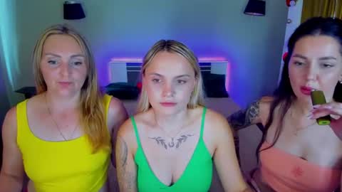 Ashley and Alina online show from August 9, 12:17 pm