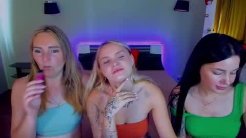 Ashley and Alina online show from August 11, 10:17 am