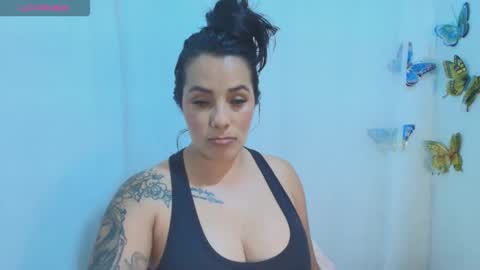 ashley_joyx_ online show from May 18, 6:36 am