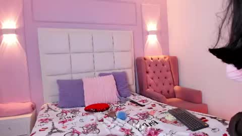ashley_petit online show from August 7, 5:35 pm