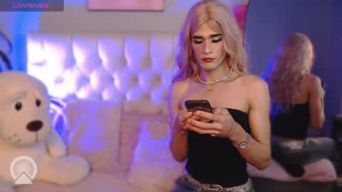 Ashley  online show from August 9, 6:53 pm