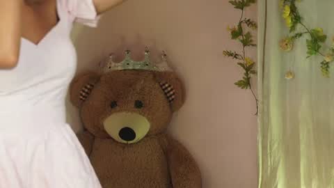 ashley_winhouse online show from August 9, 8:26 am