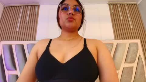 Ashlei Evanz online show from August 12, 6:10 pm