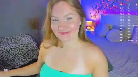 AshleyJonse online show from August 6, 5:17 am
