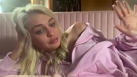 ashleymaddyyyy647935 online show from August 13, 2:53 pm