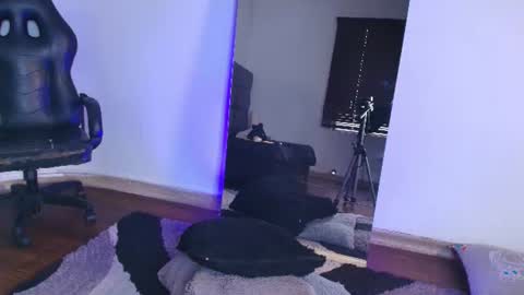 ASHLEY online show from July 28, 5:19 pm