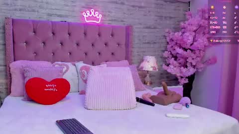 ashleynelsonn online show from August 7, 12:32 am