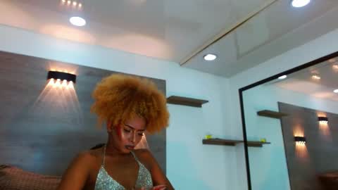 ashleysofiathenison online show from August 8, 10:10 pm