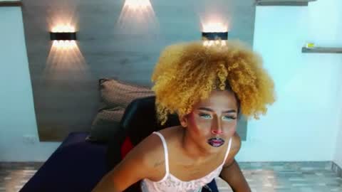 ashleysofiathenison online show from August 9, 2:18 pm