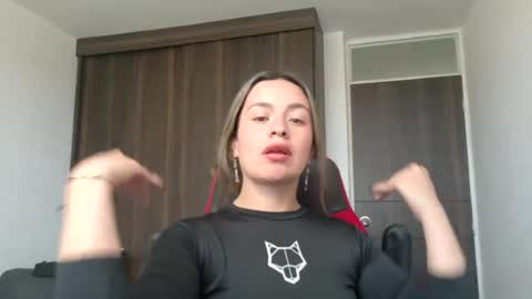 ASHLEY online show from July 29, 6:04 pm