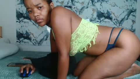 ashleyt255 online show from August 4, 10:07 pm