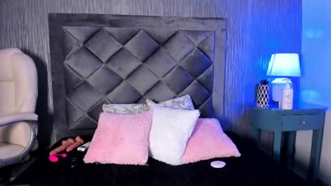 Ashly online show from August 12, 2:30 pm