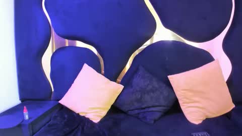ashly_cutex69 online show from May 4, 11:06 pm