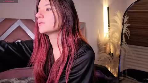ashly_jones_ online show from August 4, 10:01 am