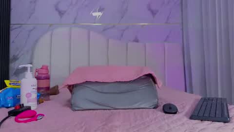 Ashly online show from August 10, 1:01 pm