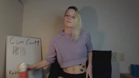 Ash online show from April 17, 1:12 am