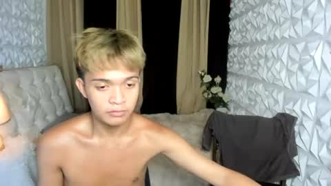 asian_blakefoster online show from June 22, 4:24 am
