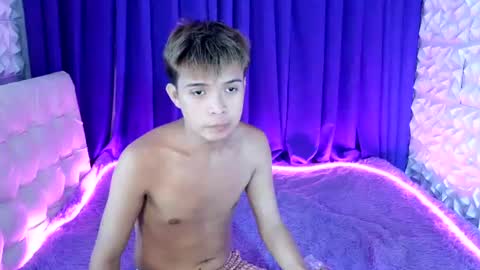 asian_blakefoster online show from June 24, 1:29 am