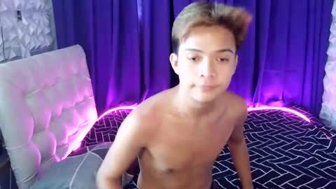asian_blakefoster online show from June 26, 1:09 am