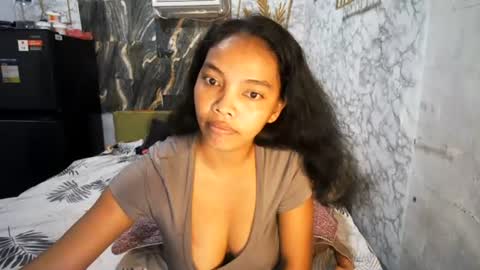 im janeth single mom online show from August 12, 1:19 am