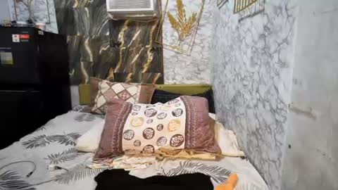 im janeth single mom online show from August 15, 2:04 am