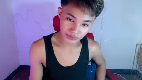 asian_lover05 online show from July 9, 4:34 pm